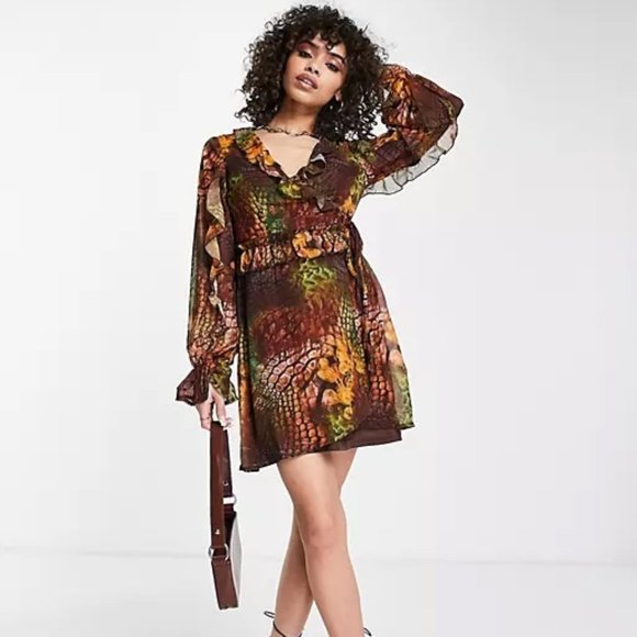 Missguided Sheer Ruffle Wrap Tie Dress in Snake Print - Picture 2 of 5